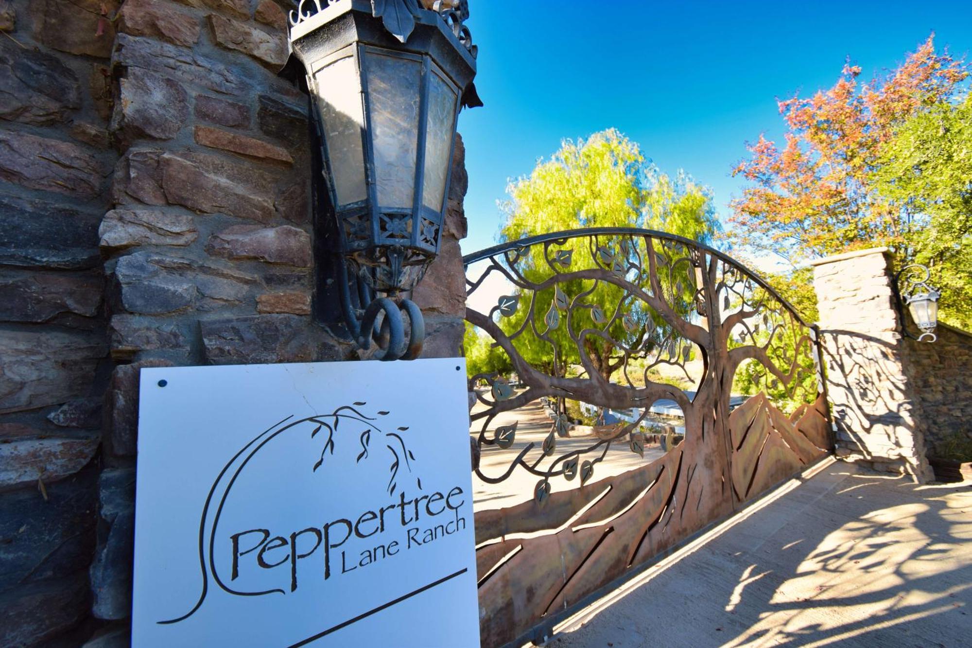蒂梅丘拉 Peppertree Lane Ranch -- Seven-Acre Ranch In The Heart Of Wine Country酒店 外观 照片