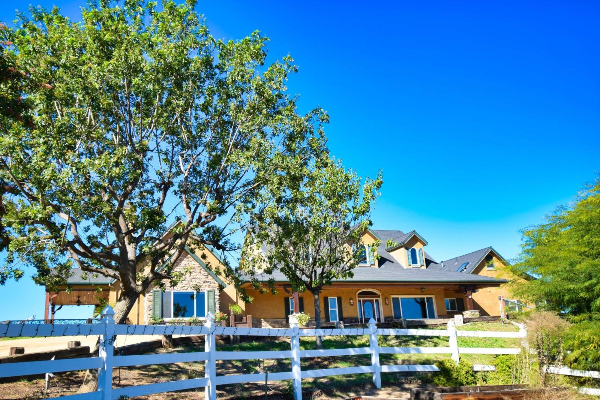 蒂梅丘拉 Peppertree Lane Ranch -- Seven-Acre Ranch In The Heart Of Wine Country酒店 外观 照片